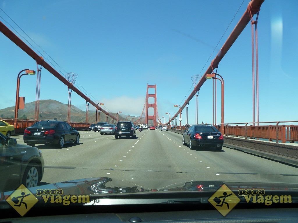 Dirigindo pela Ponte Golden Gate
