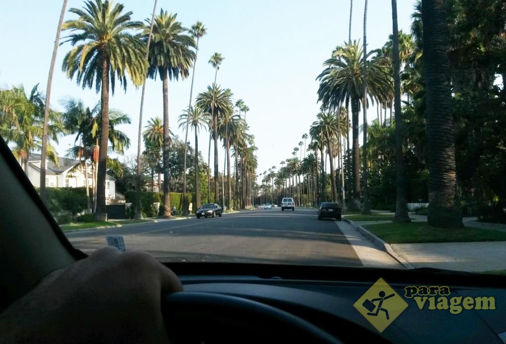 Dirigindo por Beverly Hills em LA
