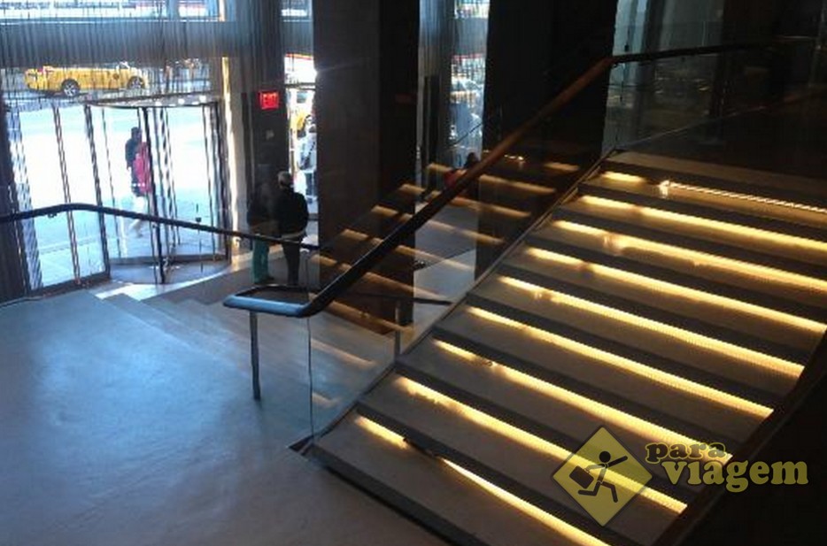 Escada de acesso à recepção do Hotel Row