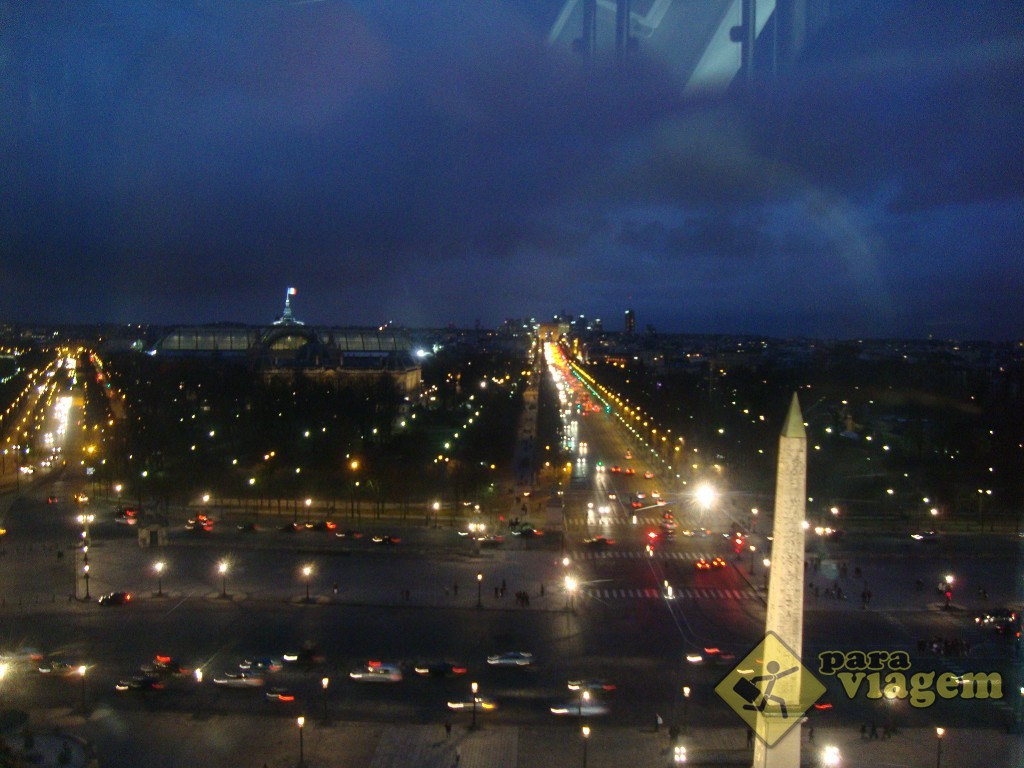 Champs-Élysées à noite, vista da roda gigante