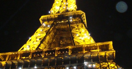 Torre Eiffel à noite