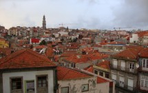 Vista do Porto antigo, do pátio da Cat. da Sé