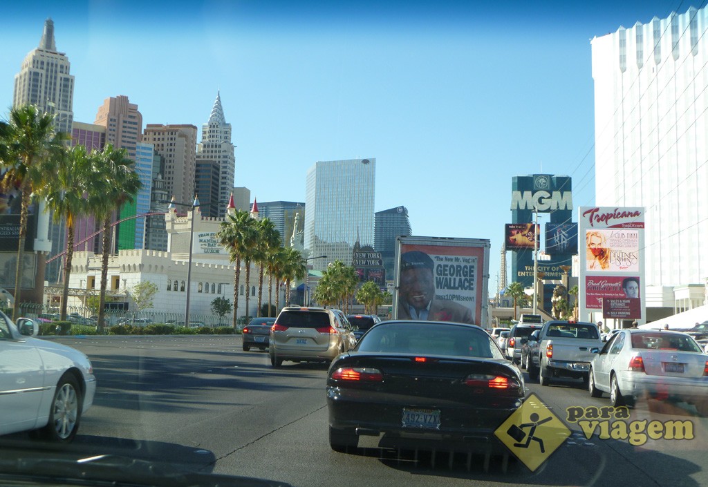 Dirigindo Pela Strip em Las Vegas
