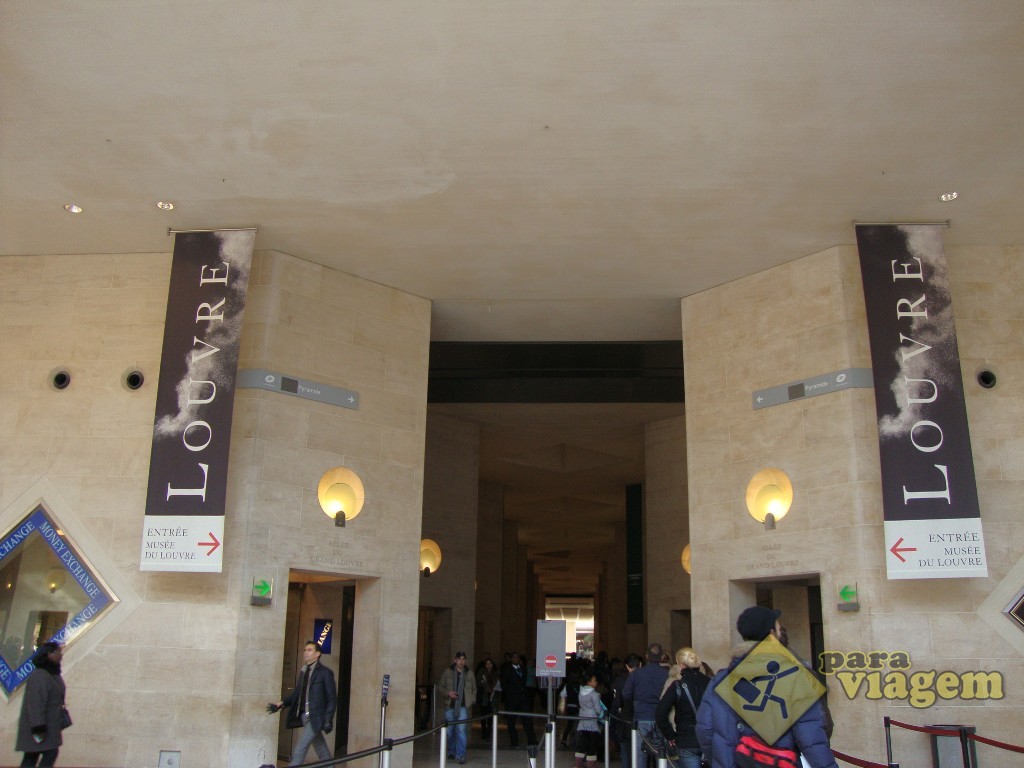 Passagem entre o Carrousel e o Hall Napoléon