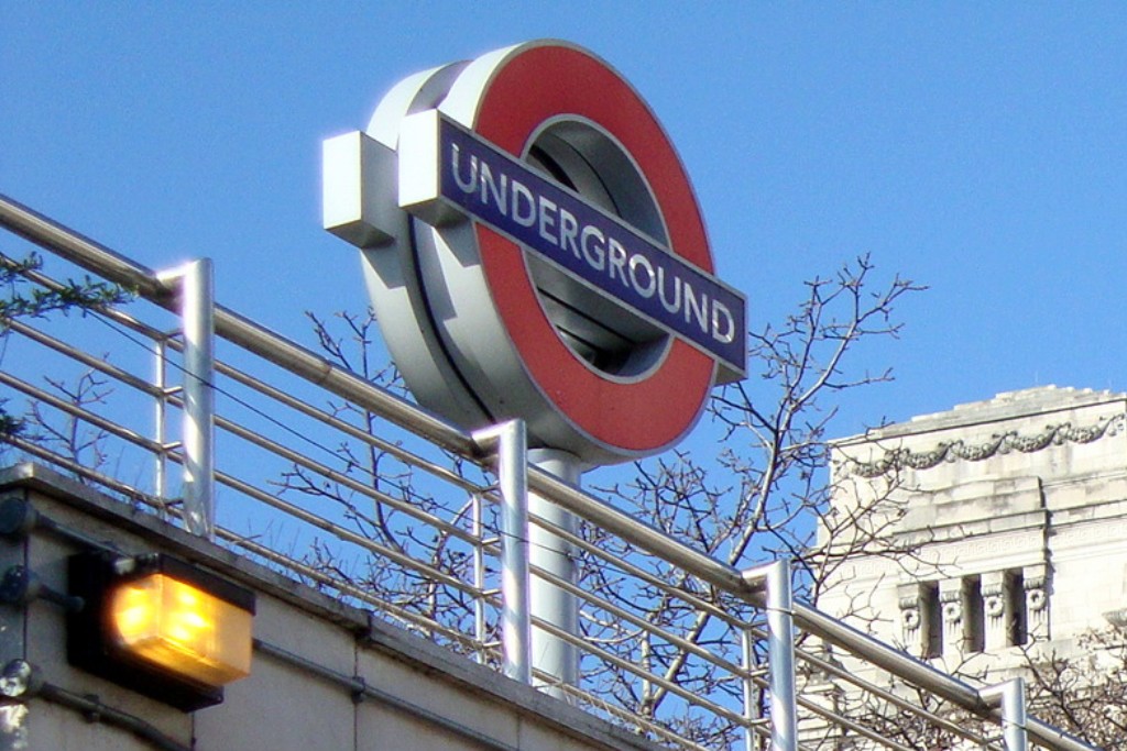 Logotipo do metrô