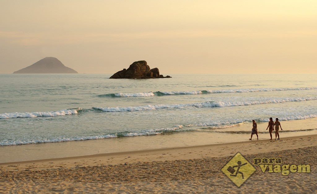 Caminhando na Praia de Juquehy