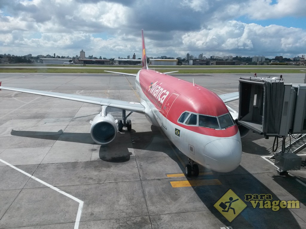 Aeronave da Avianca no Terminal em Congonhas