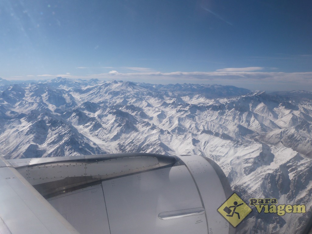 Cordilheira dos Andes vista da janela do avião