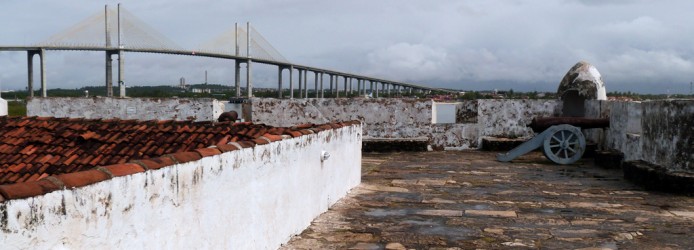Forte dos Reis Magos com Vista da Ponte Newton Navarro