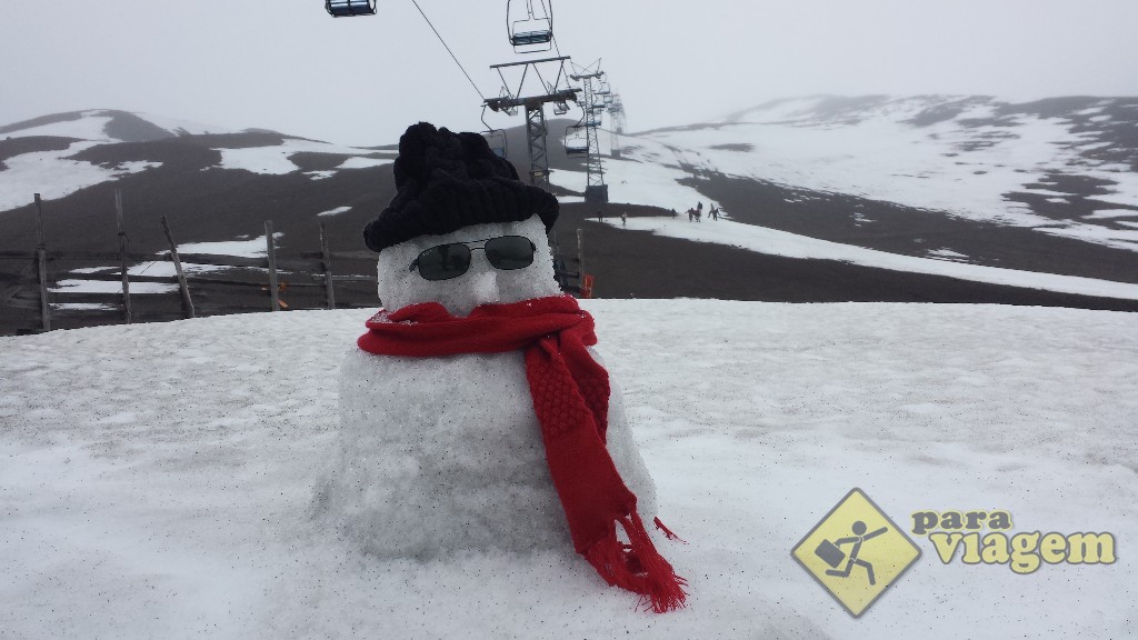 Boneco de neve na estação do Vulcão Osorno