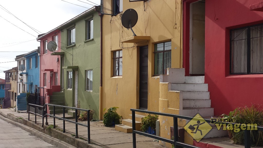 Casas coloridas em Valparaíso no Chile