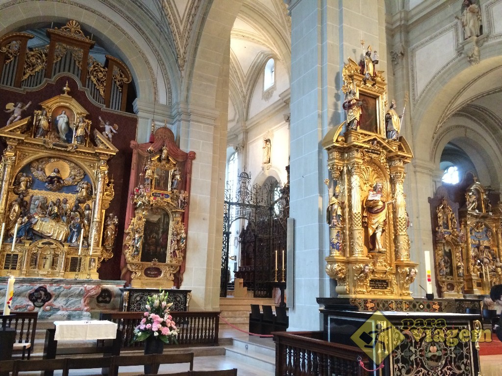 Os altares da Hofkirche