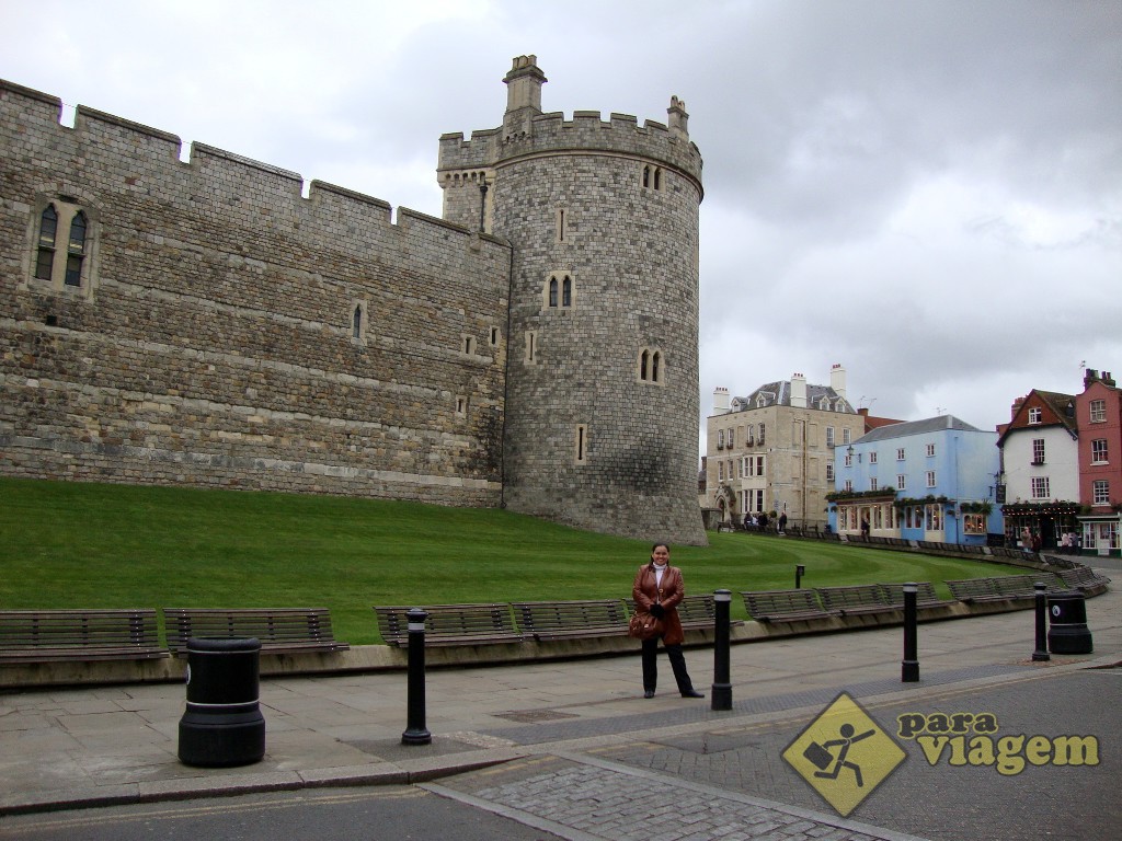 Castelo de Windsor (em frente a estação de trem)