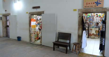 Lojinhas no Interior da Casa de Cultura em Recife