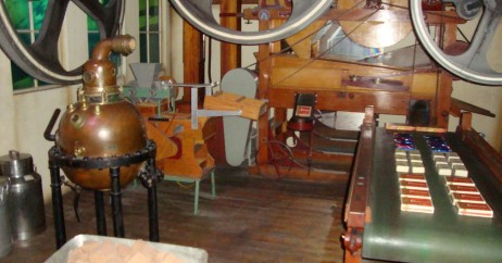 Maquinário antigo para produção de chocolate