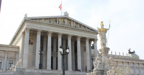 O belíssimo Parlamento de Viena