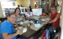 Família no Café da Manhã do Hotel Rafain Centro