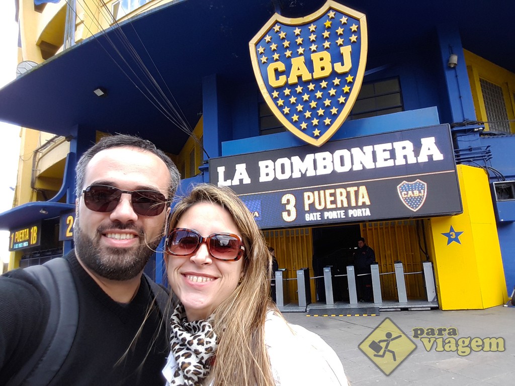 Nós na Entrada do Estádio La Bombonera
