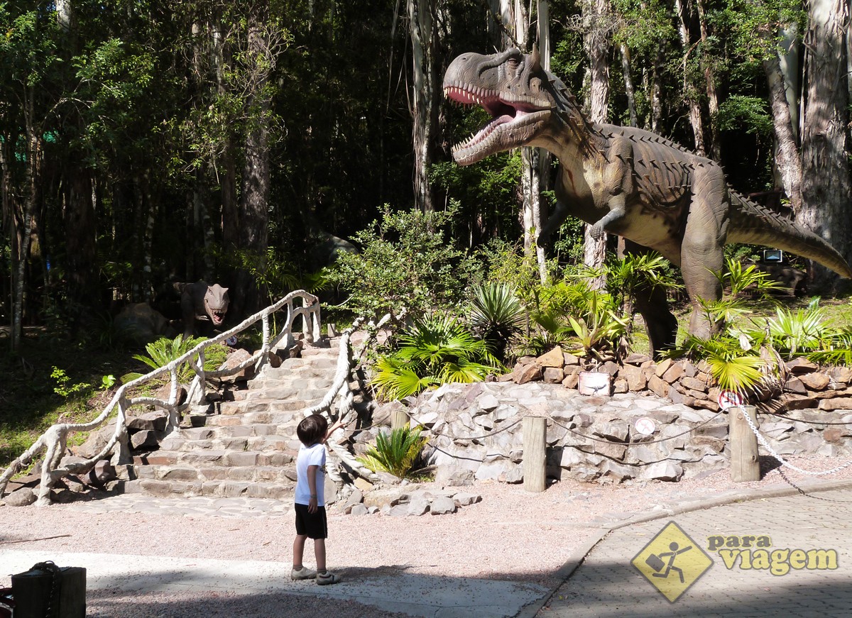 Criança no Vale dos Dinossauros