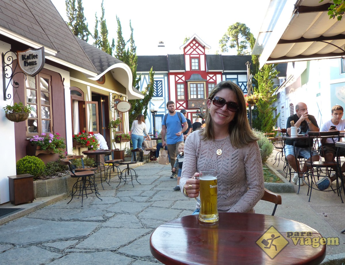 Bebndo uma Cerveja Therezópolis na Vila St. Gallen