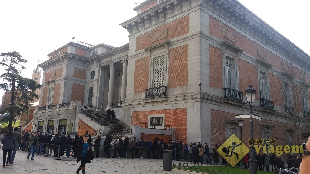 A fila na Porta de Goya