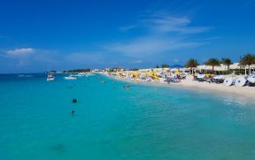 Paradise Beach em Bimini nas Bahamas