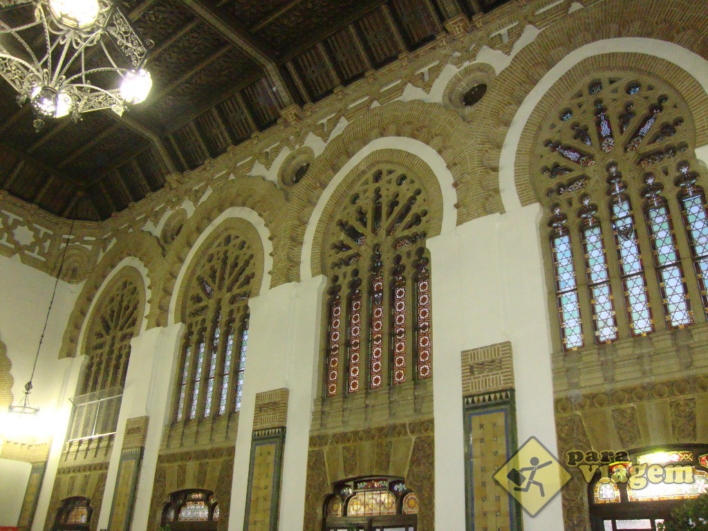 O interior da estação de Toledo