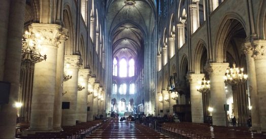 Interior da Catedral de Notre Dame
