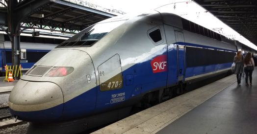 Trem Expresso da SNCF na Estação Gare de l'Est