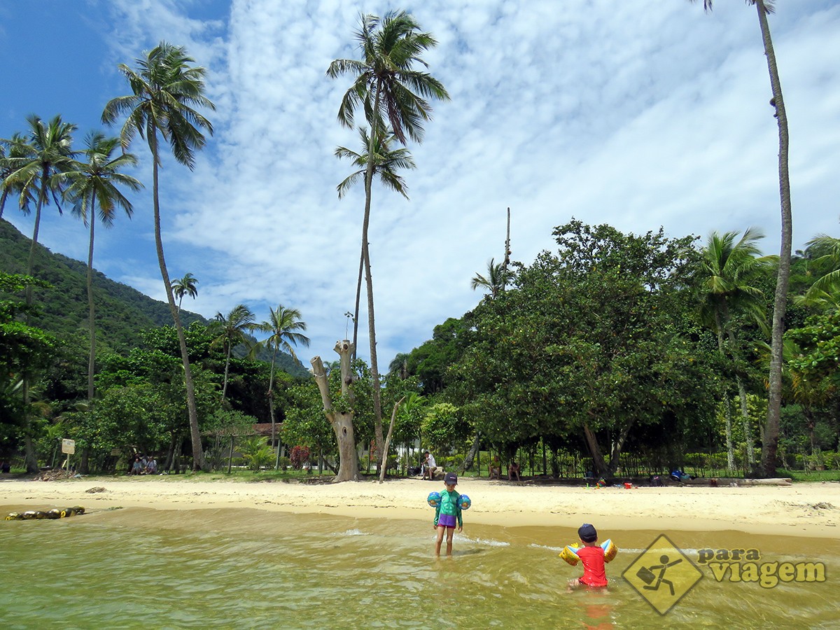 Crianças na Praia de Freguesia de Santana