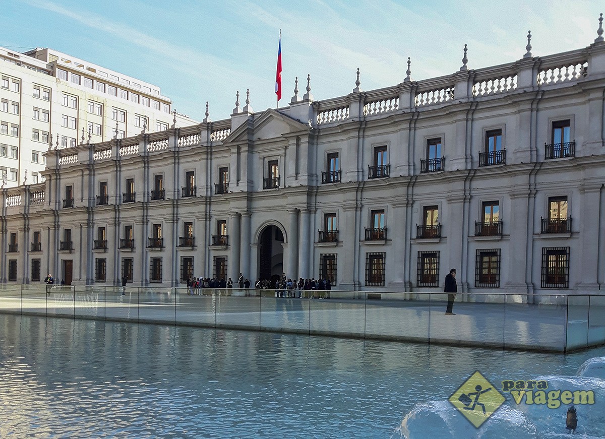 Espelho d'água no Palácio de la Moneda