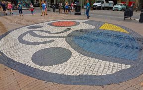 Mosaico de Miró