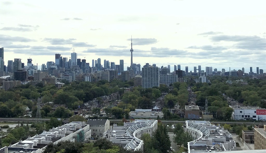 Da torre da Casa Loma dá pra ver o skyline de Toronto