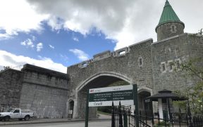 Port Saint-Jean: um dos portões da muralha de Quebec