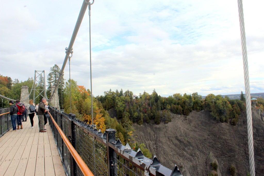 Ponte suspensa sobre a Catarata Montmorency