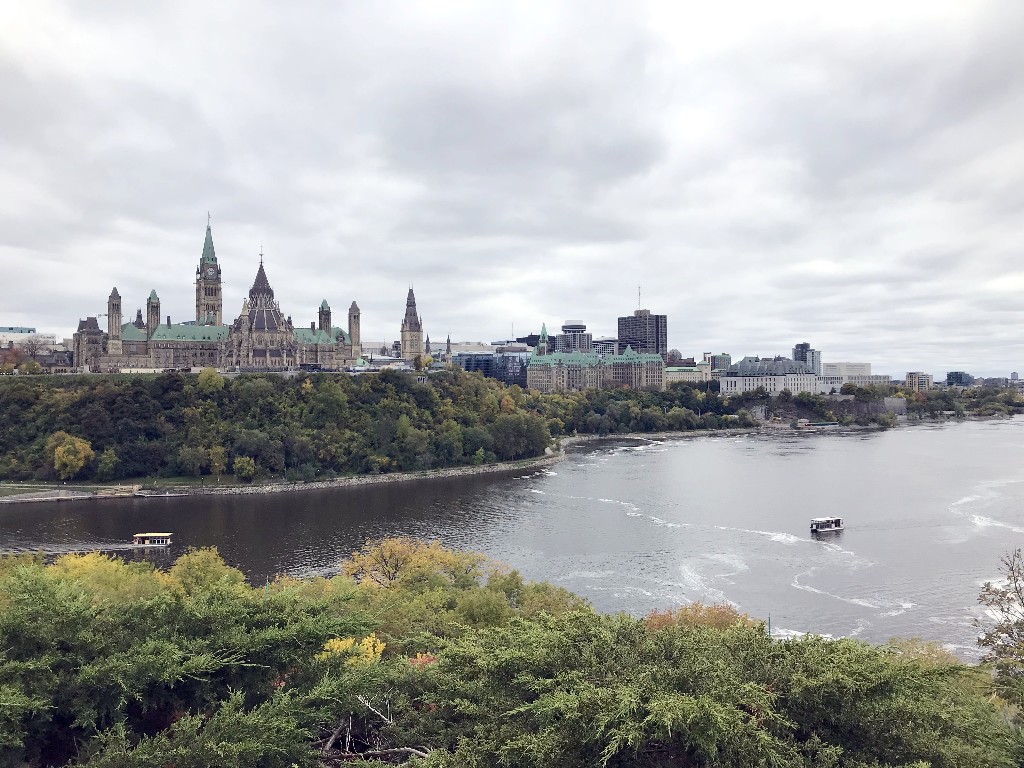 Nepean Point: Vista de Ottawa