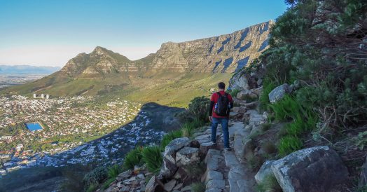 Subindo a trilha da Lion's Head em Cape Town