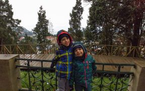 Crianças no Monte Canvario
