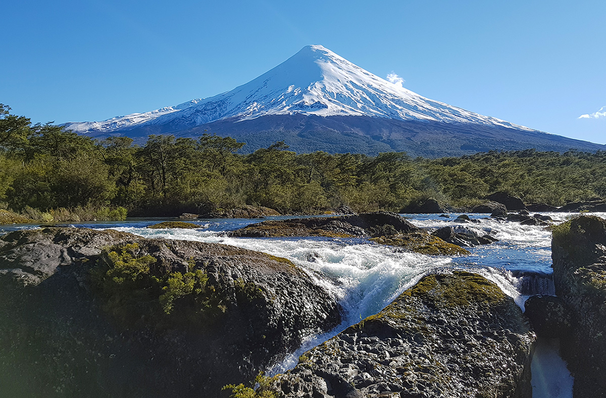 Saltos del Petrohué e vulcão Osorno