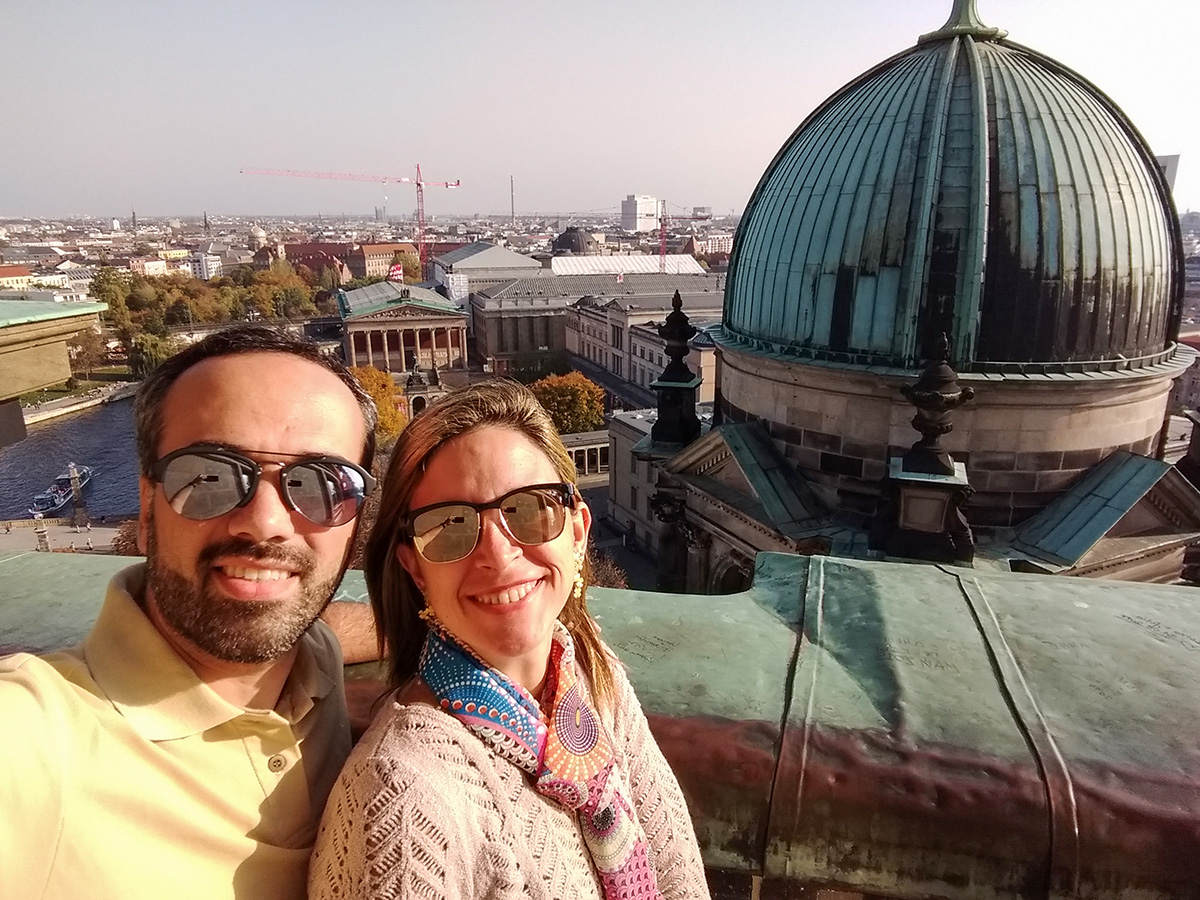 Selfie de casal no topo da Berliner Dom