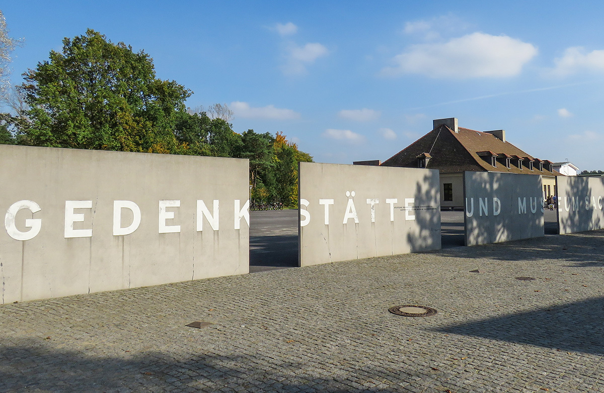 Muro de Chegada ao Centro de Visitantes em Sachsenhausen