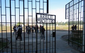 Entrada do campo de concentração de Sachsenhausen